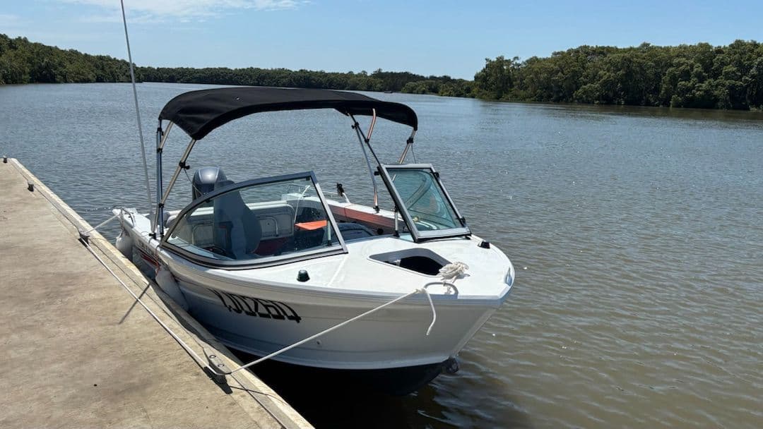 Trailer Boat Hire Brisbane (Marsden QLD): Tow-It-Yourself Boat Rentals in Queensland