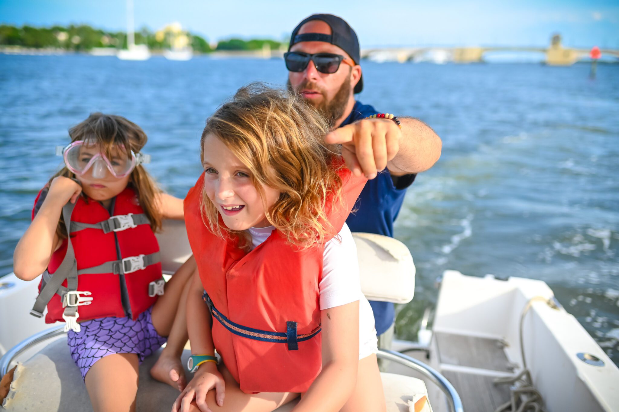 Hire A Boat With The Family Ditch The Devices MatesBoat hire-a-boat-with-the-family-ditch-the-devices-matesboat